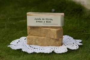 Jabón-oliva-miel-avena